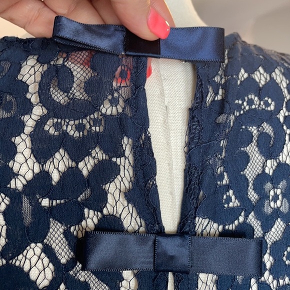 NWOT NY & company EVA MENDEZ NAVY FLORAL LACE OVERLAY Formal dress size 8 NAVY - Picture 11 of 16